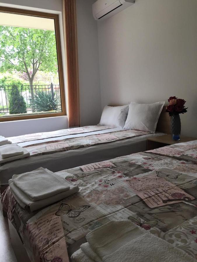 Villa Rossa Apartments Ravda ภายนอก รูปภาพ