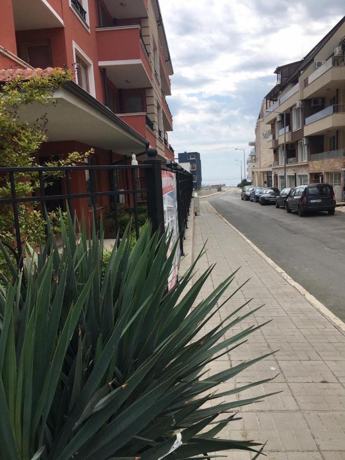 Villa Rossa Apartments Ravda ภายนอก รูปภาพ
