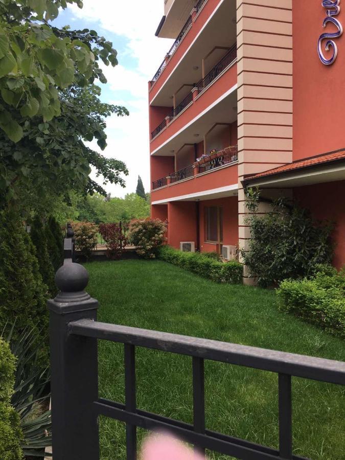 Villa Rossa Apartments Ravda ภายนอก รูปภาพ